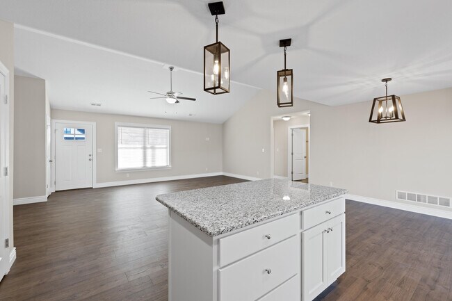 Building Photo - 1451 Spring Mountain Dr