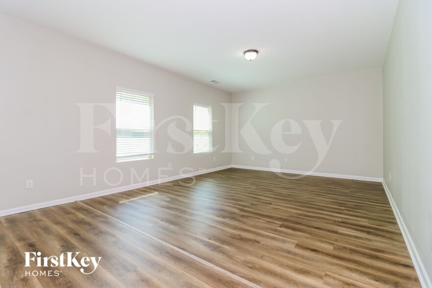 Building Photo - 659 Independence Ave