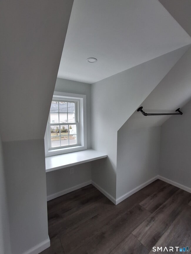 Building Photo - 78 West Ave