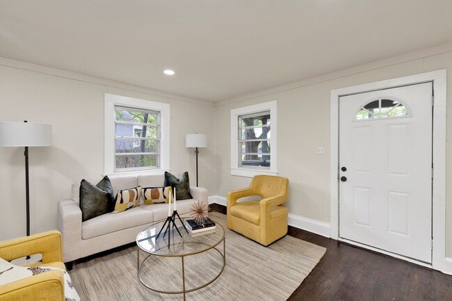 Building Photo - Avondale Gem!! - 3 Bed/2 Bath - Great location!