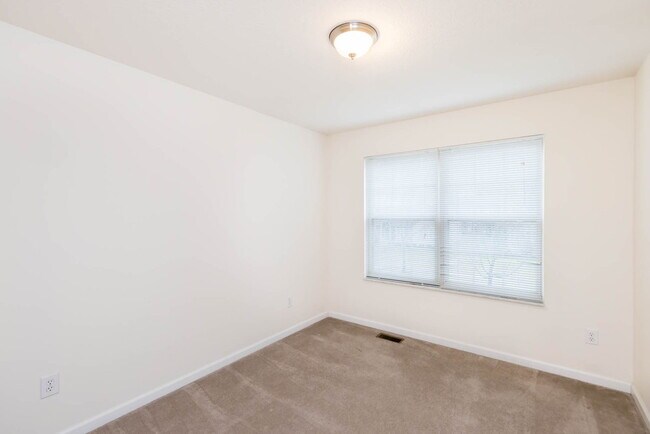 Building Photo - 6382 Morrisey Pl