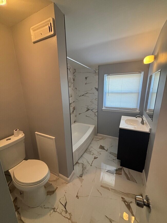 Building Photo - 3 bedrooms with a finished basement