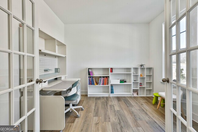 Building Photo - 11 Alcovy Trl