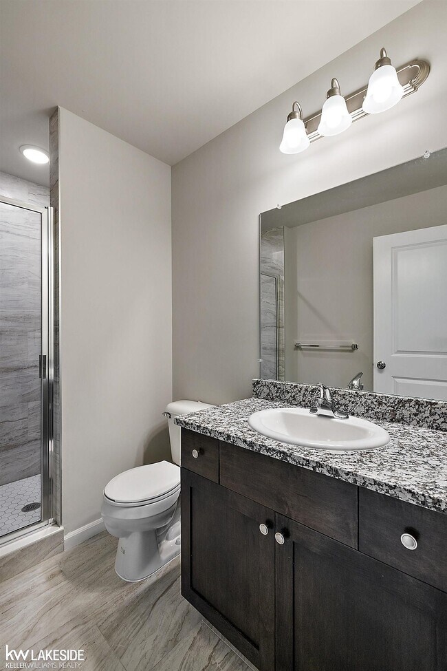 Building Photo - 28280 Delano Dr