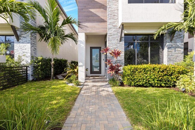 Building Photo - 8225 NW 43rd St