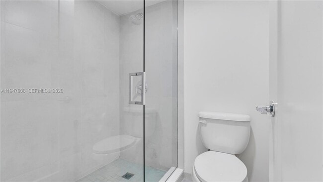 Building Photo - 555 NE 34th St