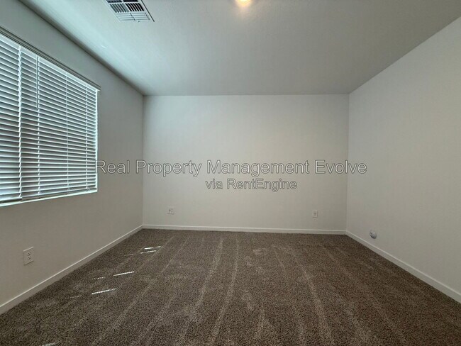 Building Photo - 4169 W Jeanette Ln