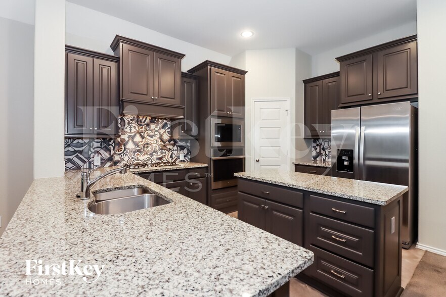 Building Photo - 335 Jolly Ginger Dr