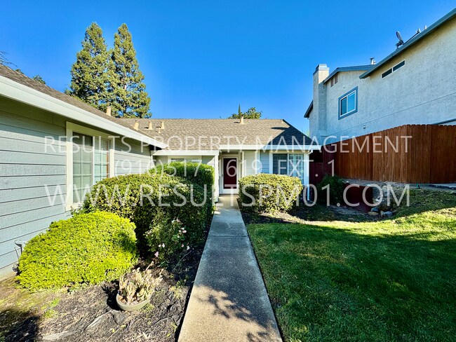 Building Photo - Charming 3-Bedroom Home in Prime Location