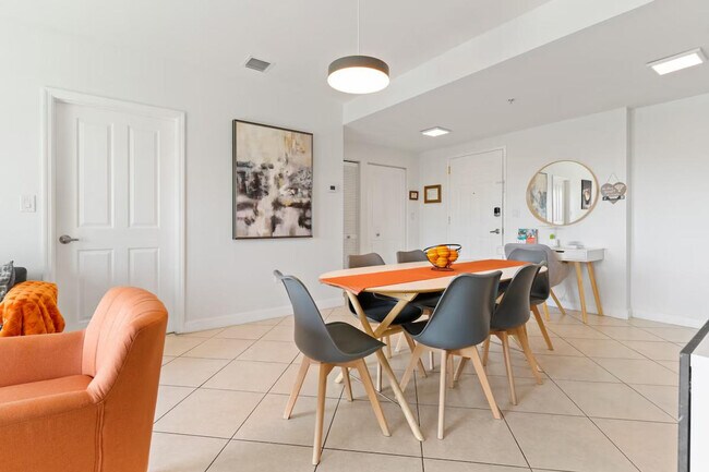 Building Photo - 2280 SW 32nd Ave