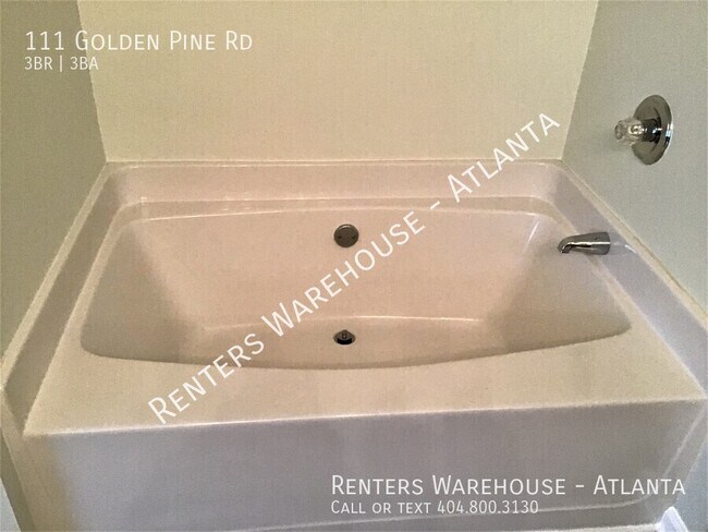 Building Photo - 111 Golden Pine Rd SW