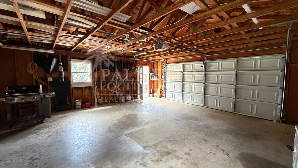 Building Photo - 4610 Eagle Rock Rd