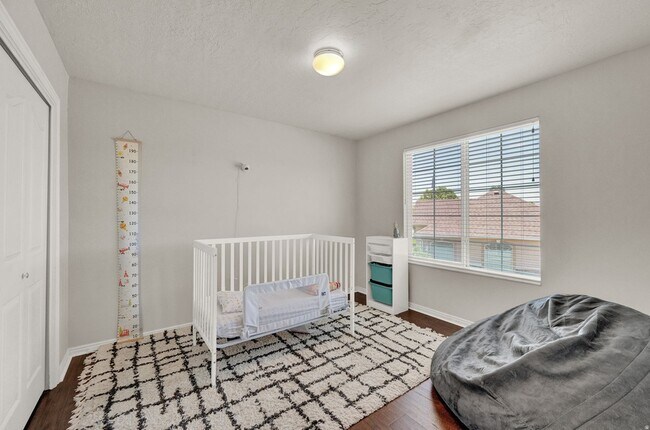 Building Photo - 11976 Draperville Ave