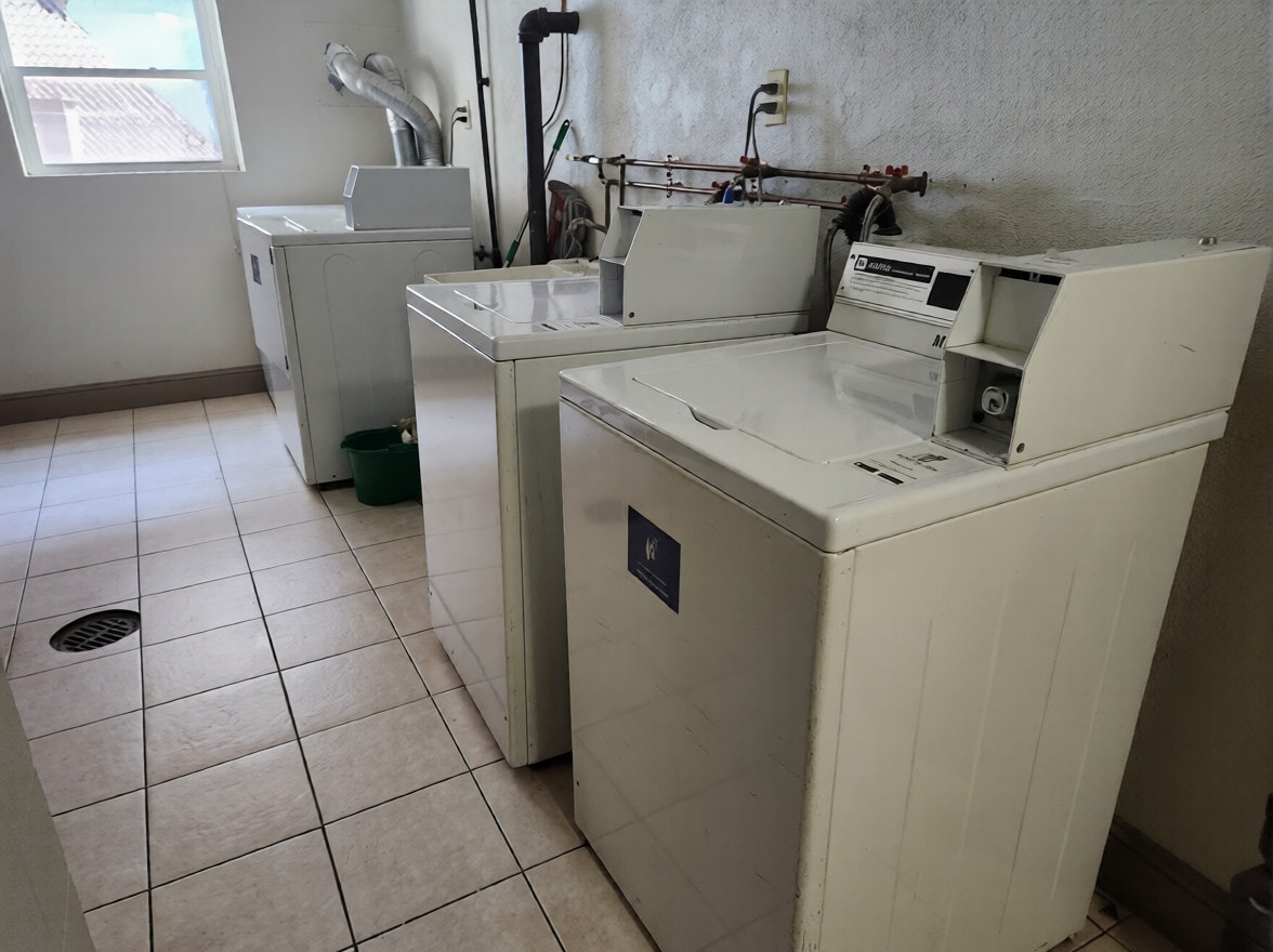 Building Photo - 40 Gardner St