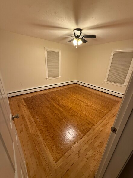 Building Photo - 95 Lake St