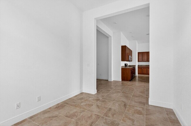 Building Photo - 11344 SW Pietra Wy