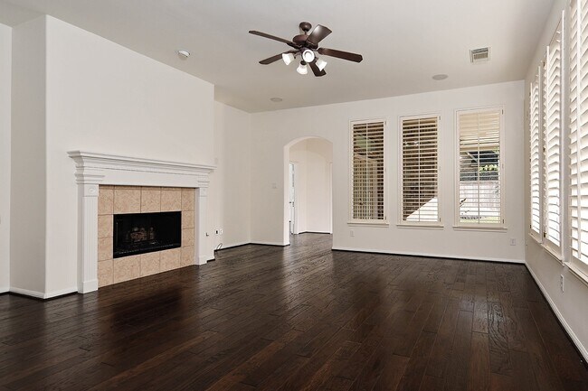 Building Photo - 54 Galway Pl