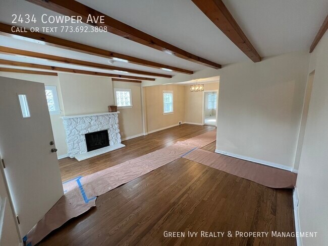 Building Photo - 2434 Cowper Ave