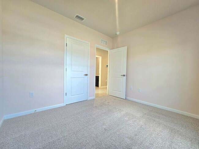 Building Photo - 4219 Cattail Marsh Dr