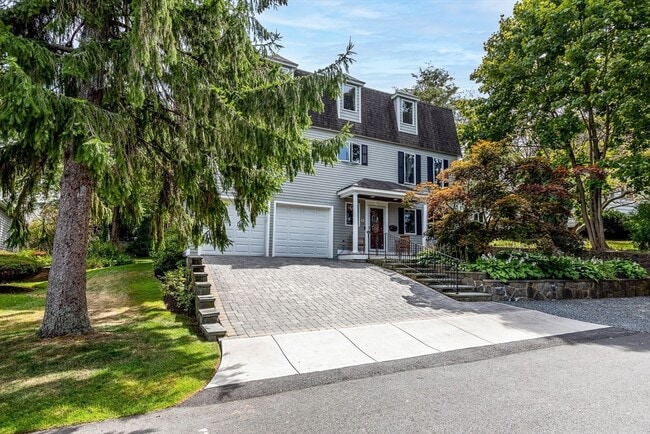 Building Photo - 8 Jackson Rd