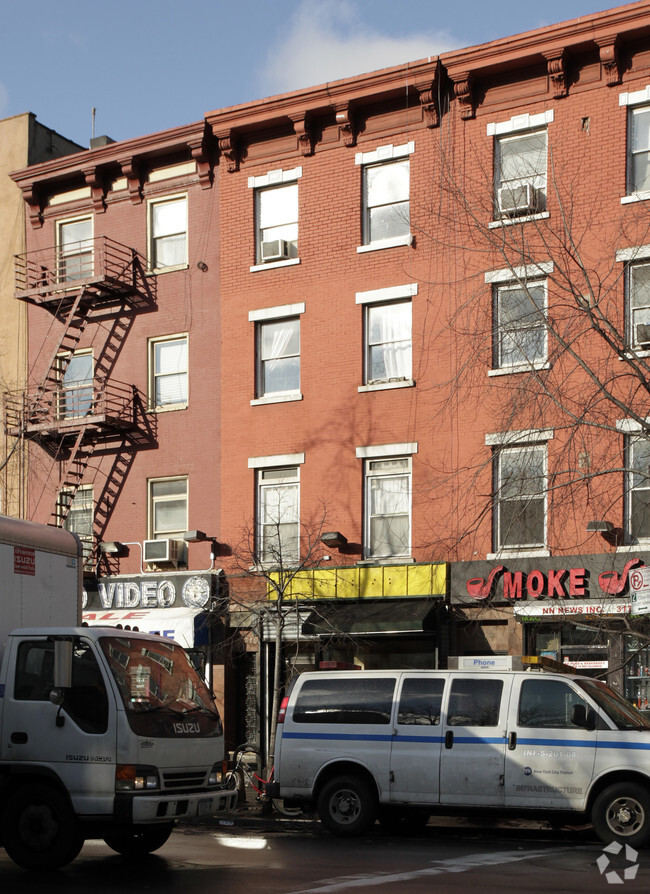 Building Photo - 315-321 Sixth Avenue