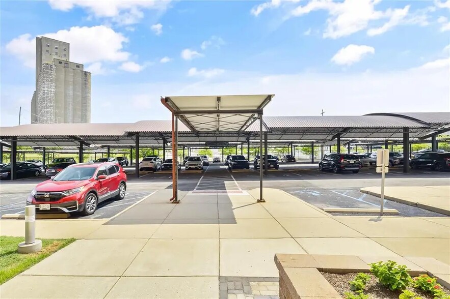 Secured Parking Area - 4100 Forest Park Ave