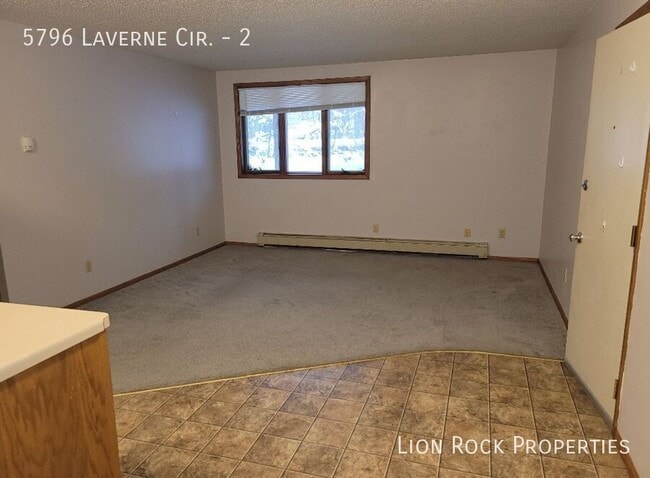 Building Photo - 5796 Laverne Cir N