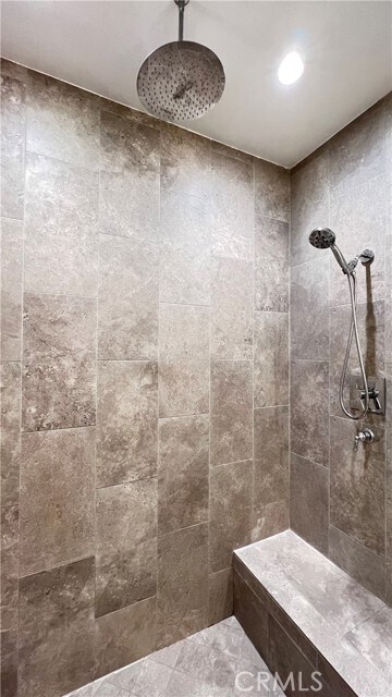 Building Photo - 17858 Sidwell St