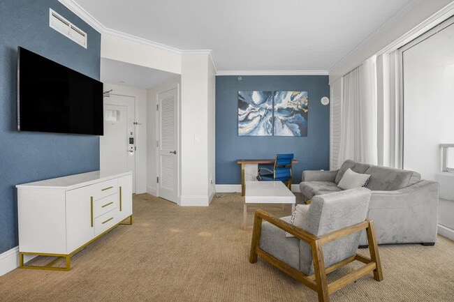 Building Photo - 4401 Collins Ave