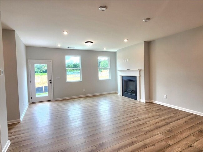 Building Photo - 848 Leraes Way