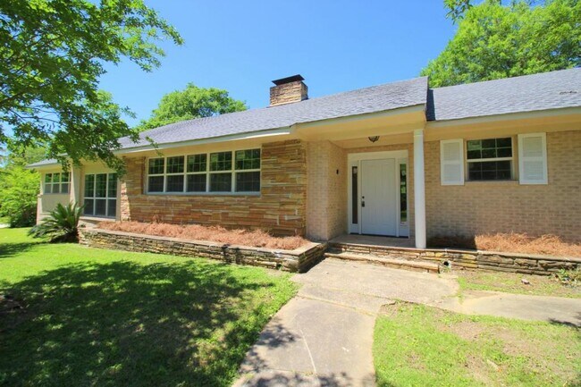 Building Photo - 174 Arlington Road