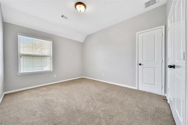 Building Photo - 6707 Birchwood Bend Ct