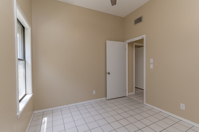 Building Photo - 77 Santa Isabel Blvd