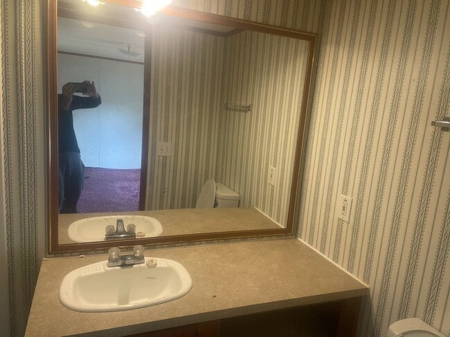 Building Photo - 140 Marvin Cir