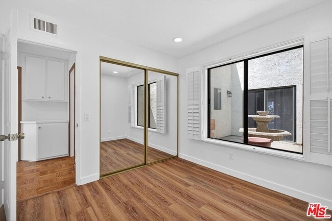 Building Photo - 7652 Quimby Ave