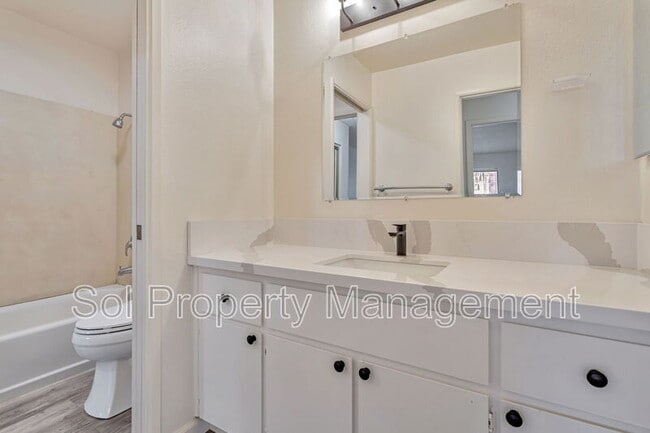 Building Photo - 4450 Starboard Ct