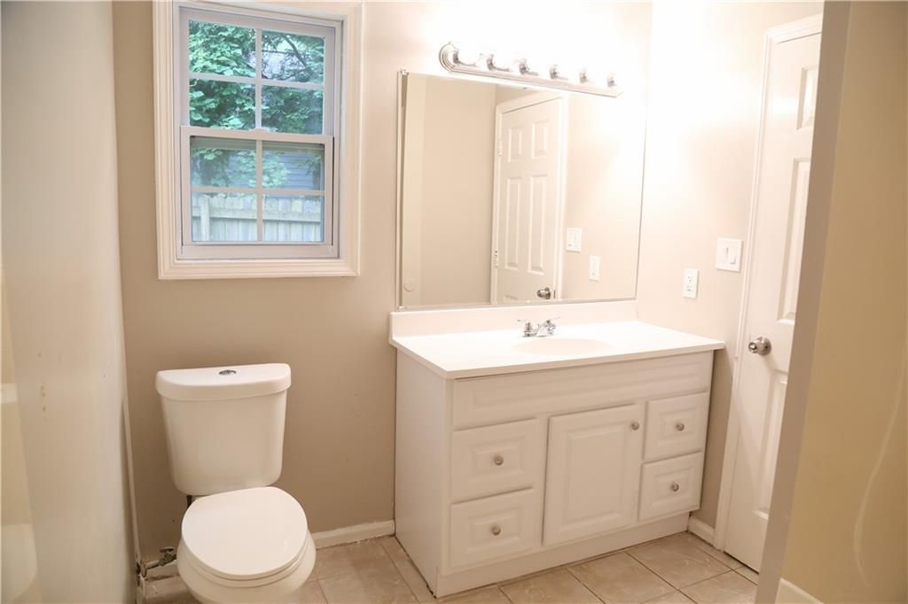 Building Photo - 5141 Farm Pl Dr NE