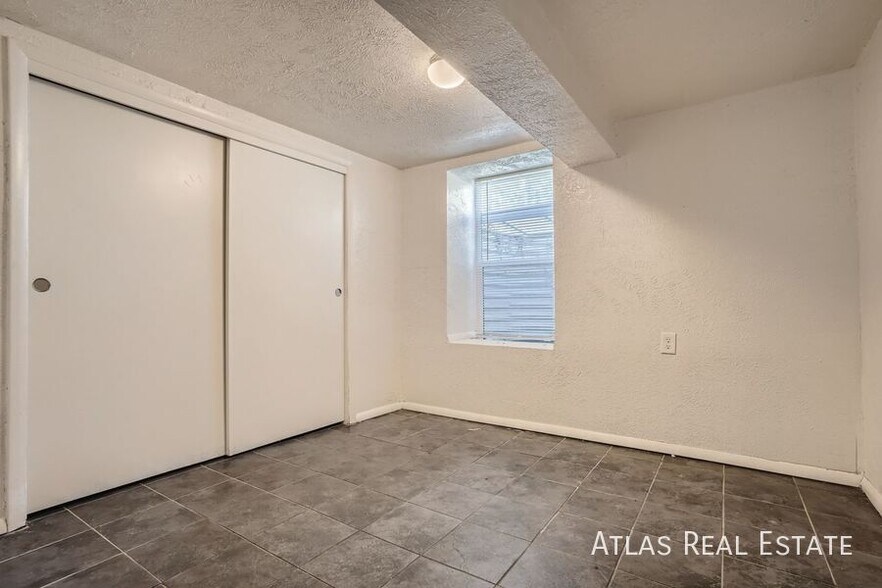 Building Photo - 1575 Lima St