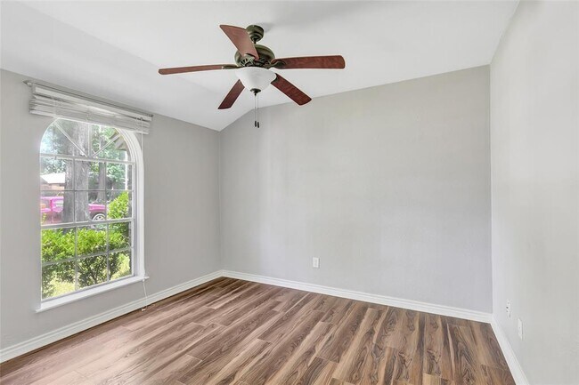 Building Photo - 2414 Chanay Ln