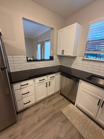 Building Photo - 7423 S Quail Cir