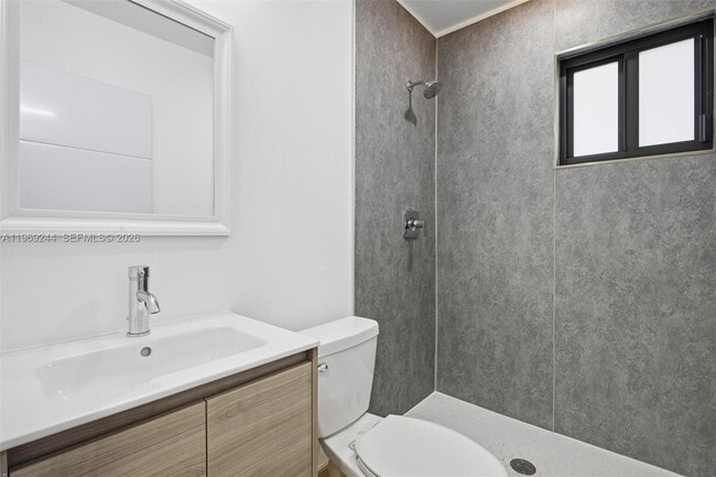 Building Photo - 936 NW 10th St