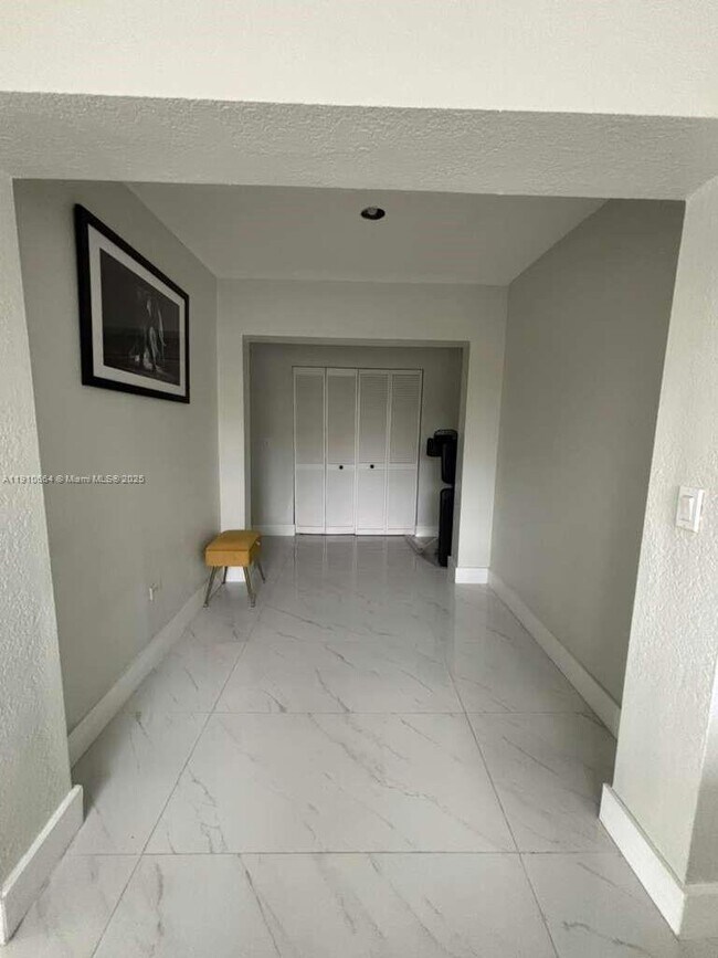 Building Photo - 16801 NW 72nd Ct