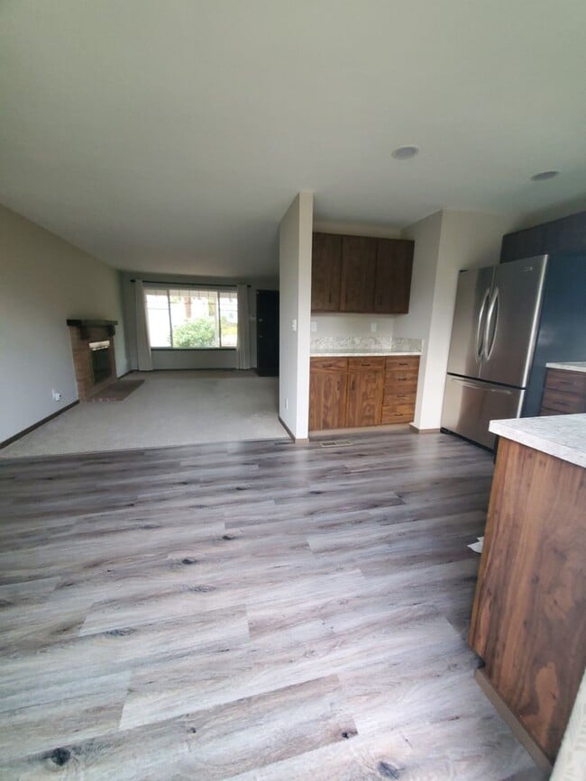 Building Photo - Charming Rambler in Renton Highlands