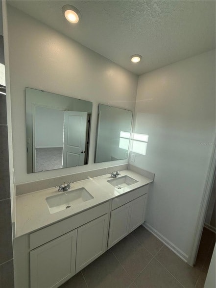 Building Photo - 5989 Zen Wy