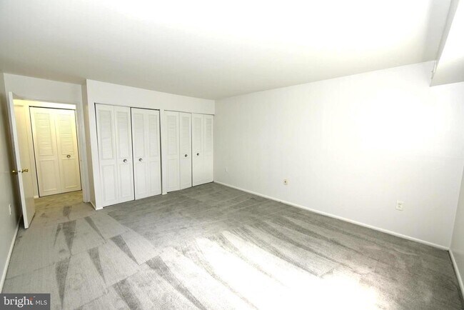 Building Photo - 11326 Cherry Hill Rd