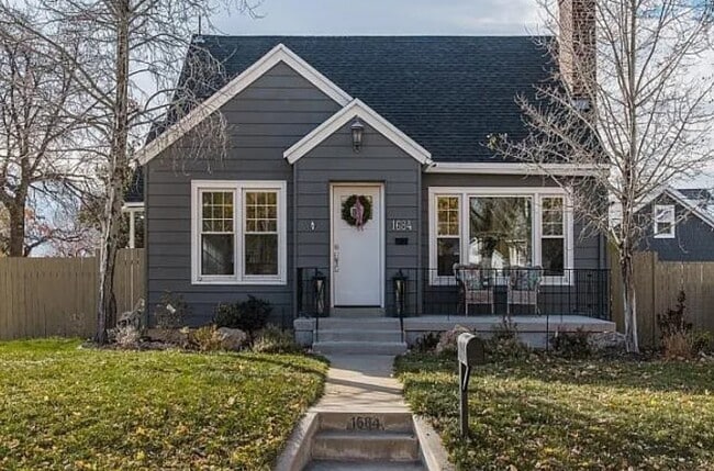 Building Photo - 1684 Browning Ave