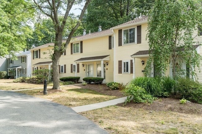 Building Photo - 28 Village Hill Ln