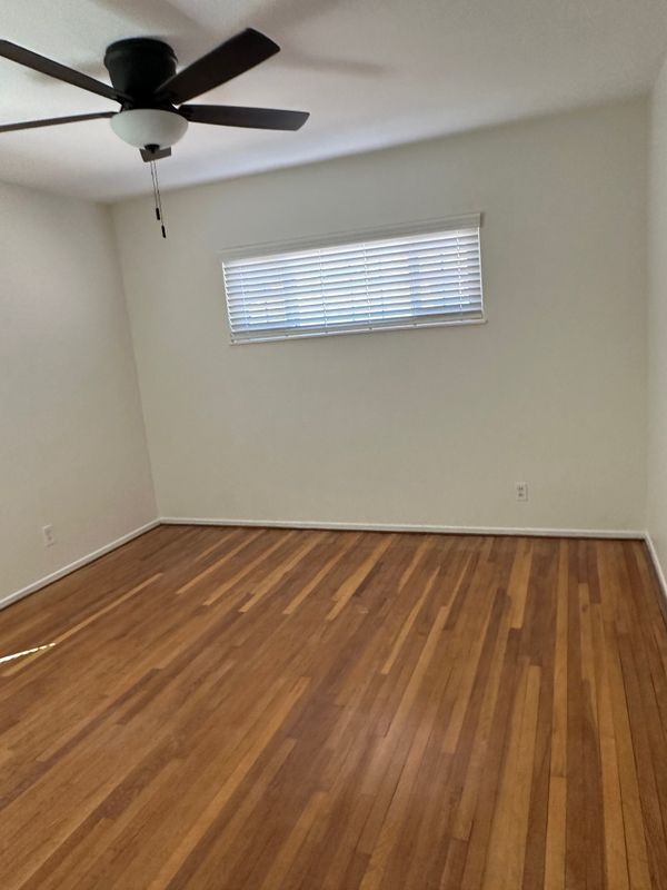 Building Photo - 4841 N Darfield Ave