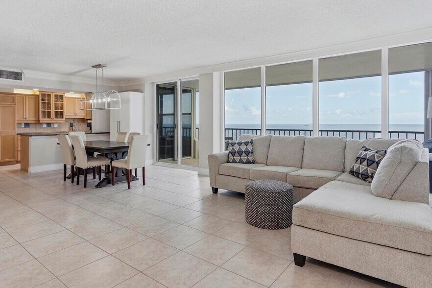 Building Photo - 4280 Galt Ocean Dr