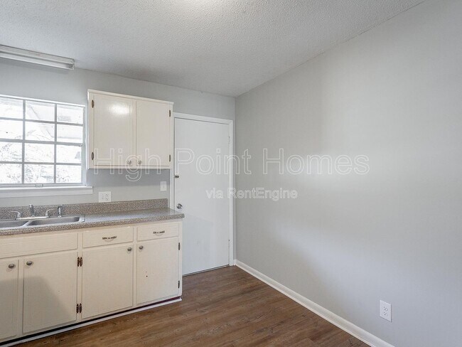 Building Photo - 125 Swafford Rd